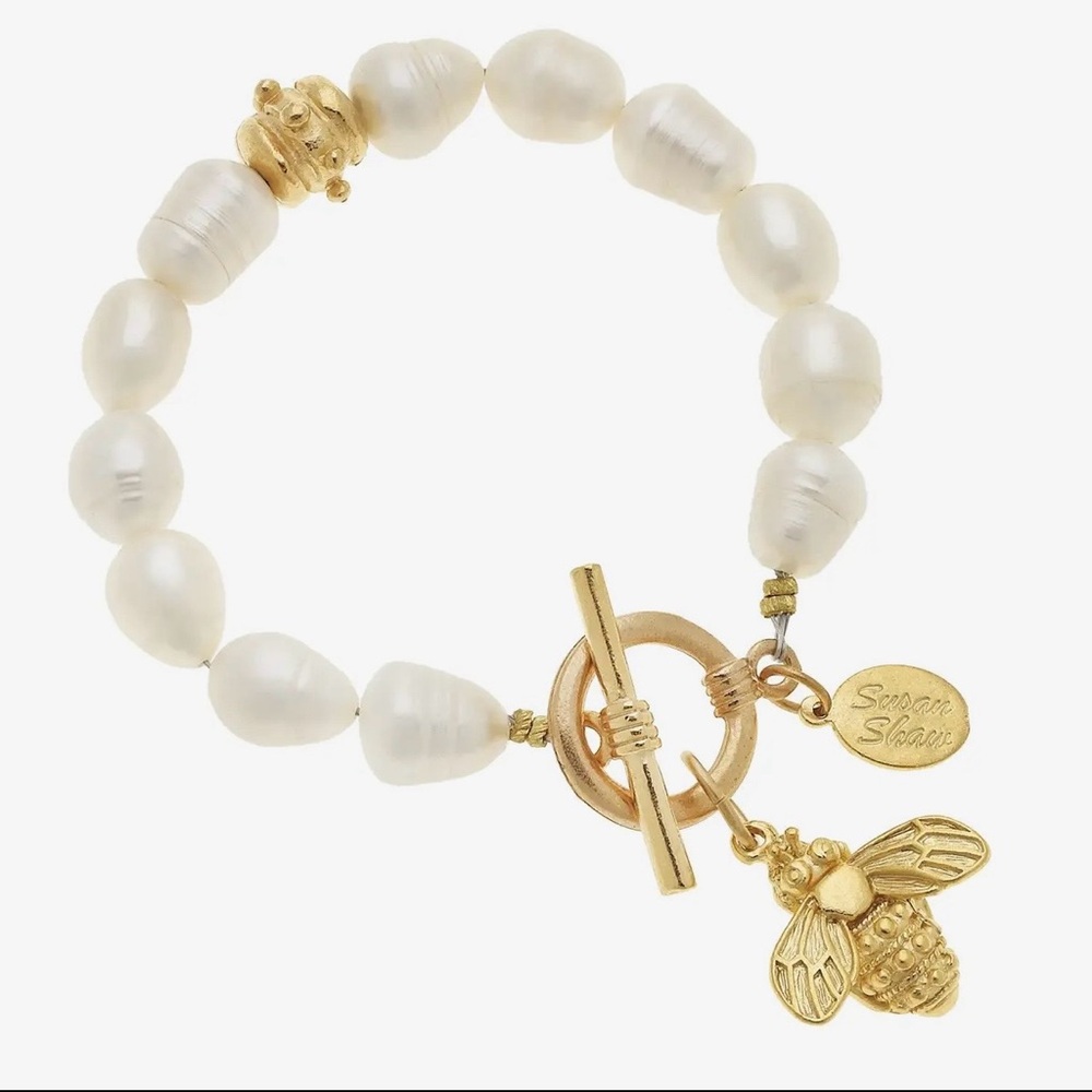 Pearl & Gold Bee Charm Bracelet